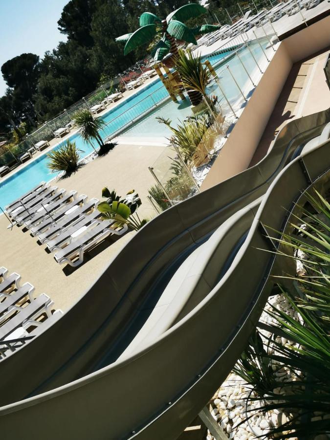 Mobil Home Neuf Camping L Ile Dor Plage St Raphael Avec Piscine Saint-Raphaël Exteriér fotografie